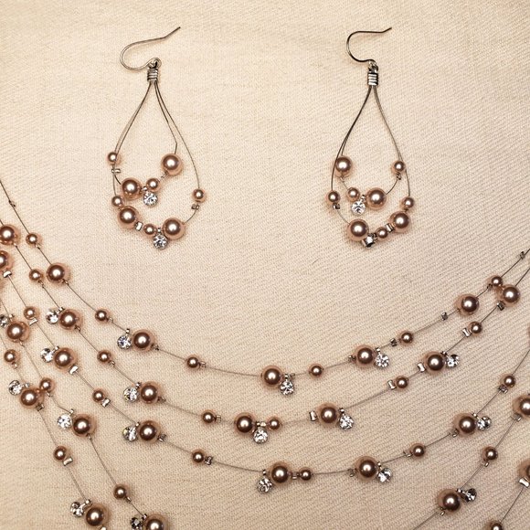 Earrings & Necklace Set (Pearl, Crystal) - Picture 2 of 6